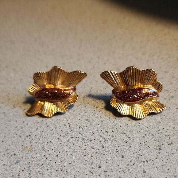 Gold and Brown Floral Clip-On Earrings with Textured Design - Picture 3 of 3